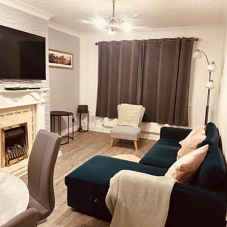 Come & Unwind In Charming 5 Bed House In Blackburn Blackburn  Kültér fotó