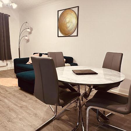 Come & Unwind In Charming 5 Bed House In Blackburn Blackburn  Kültér fotó