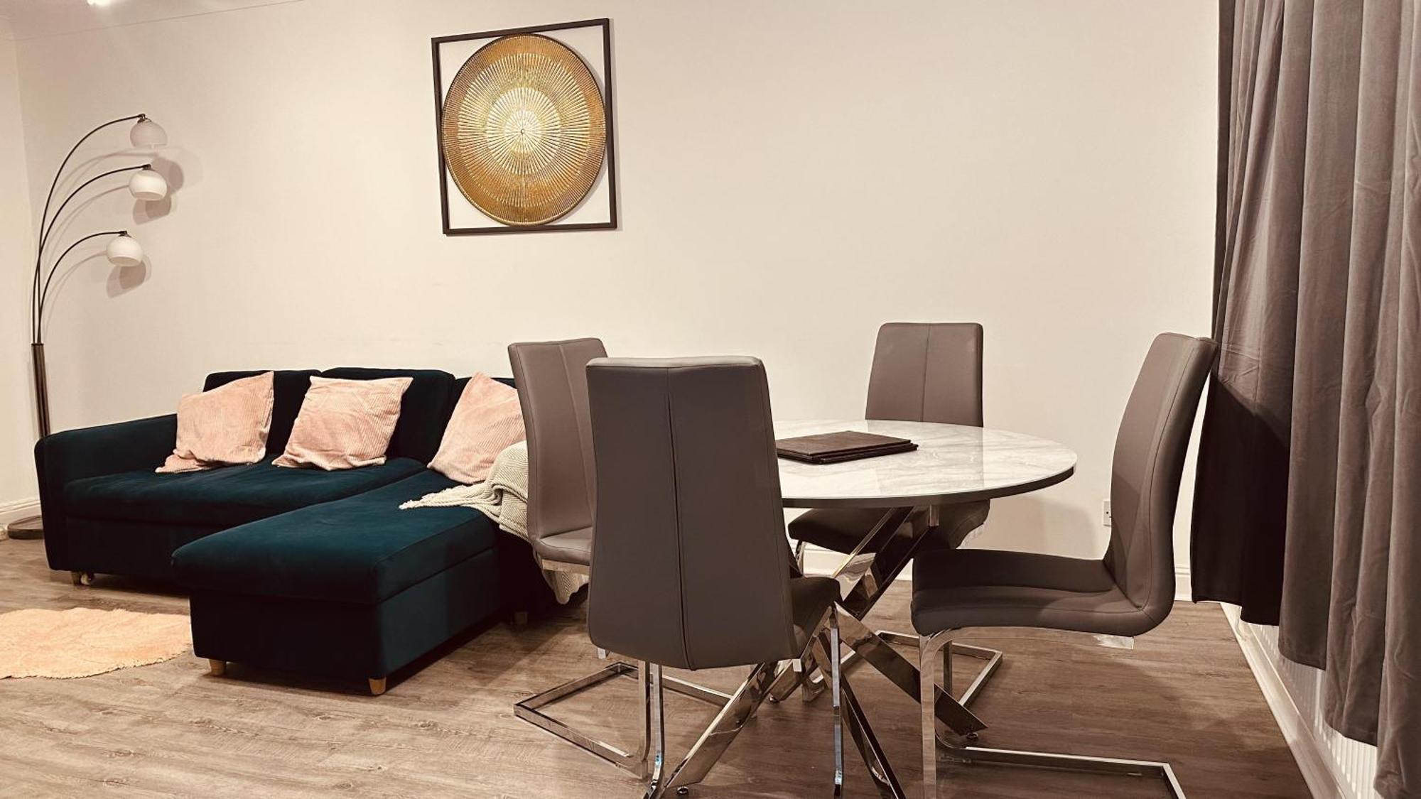 Come & Unwind In Charming 5 Bed House In Blackburn Blackburn  Kültér fotó