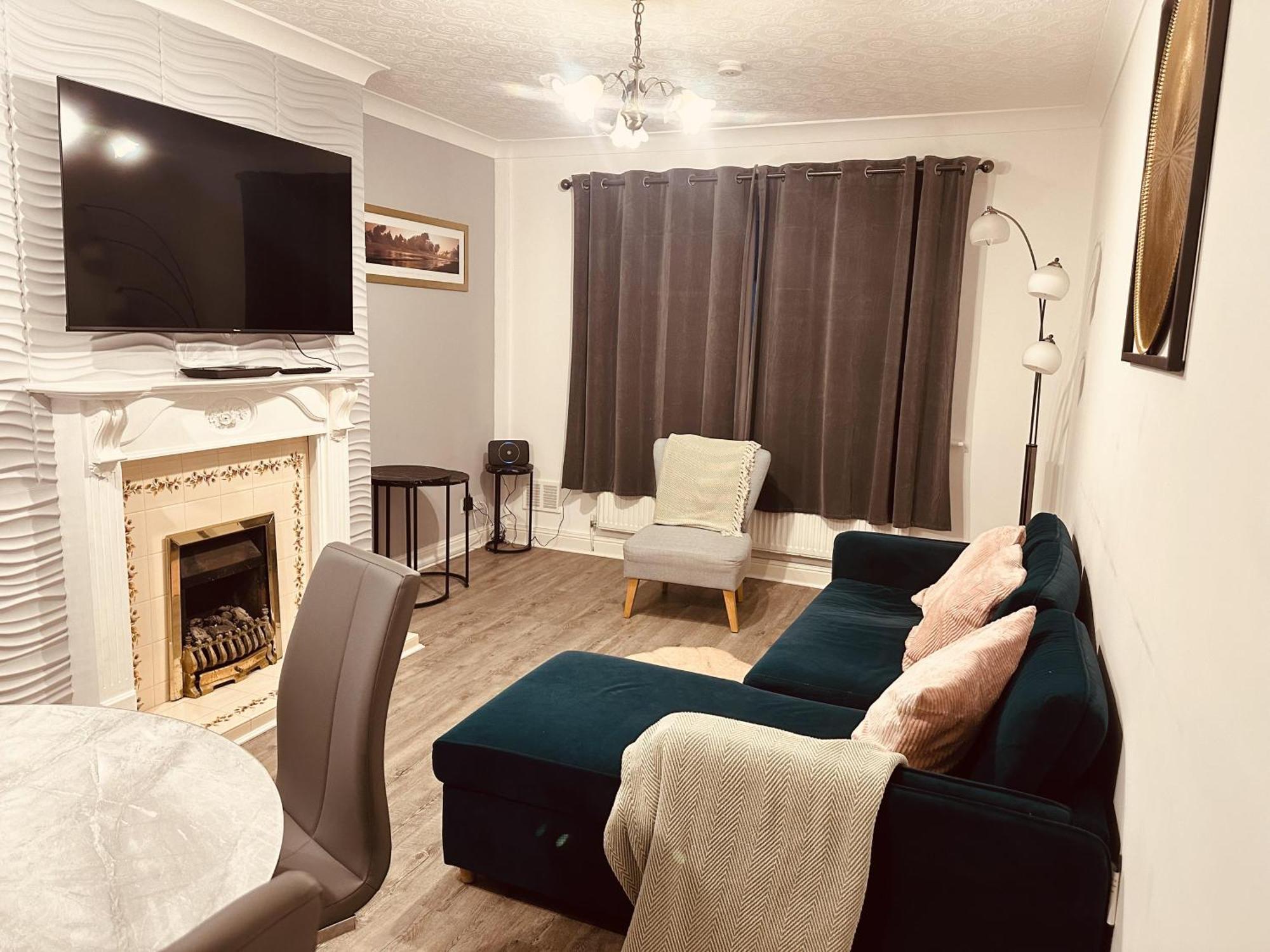 Come & Unwind In Charming 5 Bed House In Blackburn Blackburn  Kültér fotó