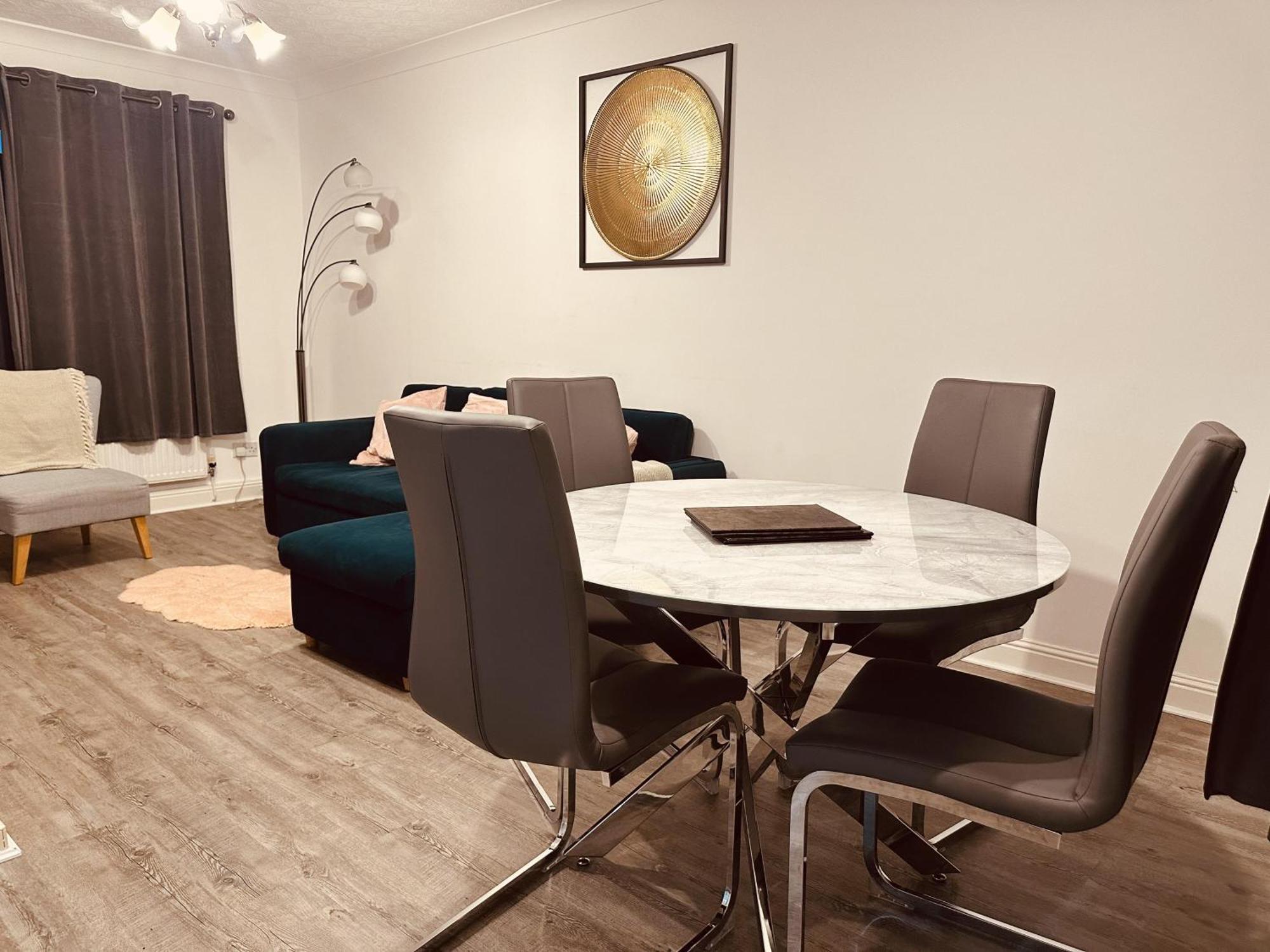 Come & Unwind In Charming 5 Bed House In Blackburn Blackburn  Kültér fotó