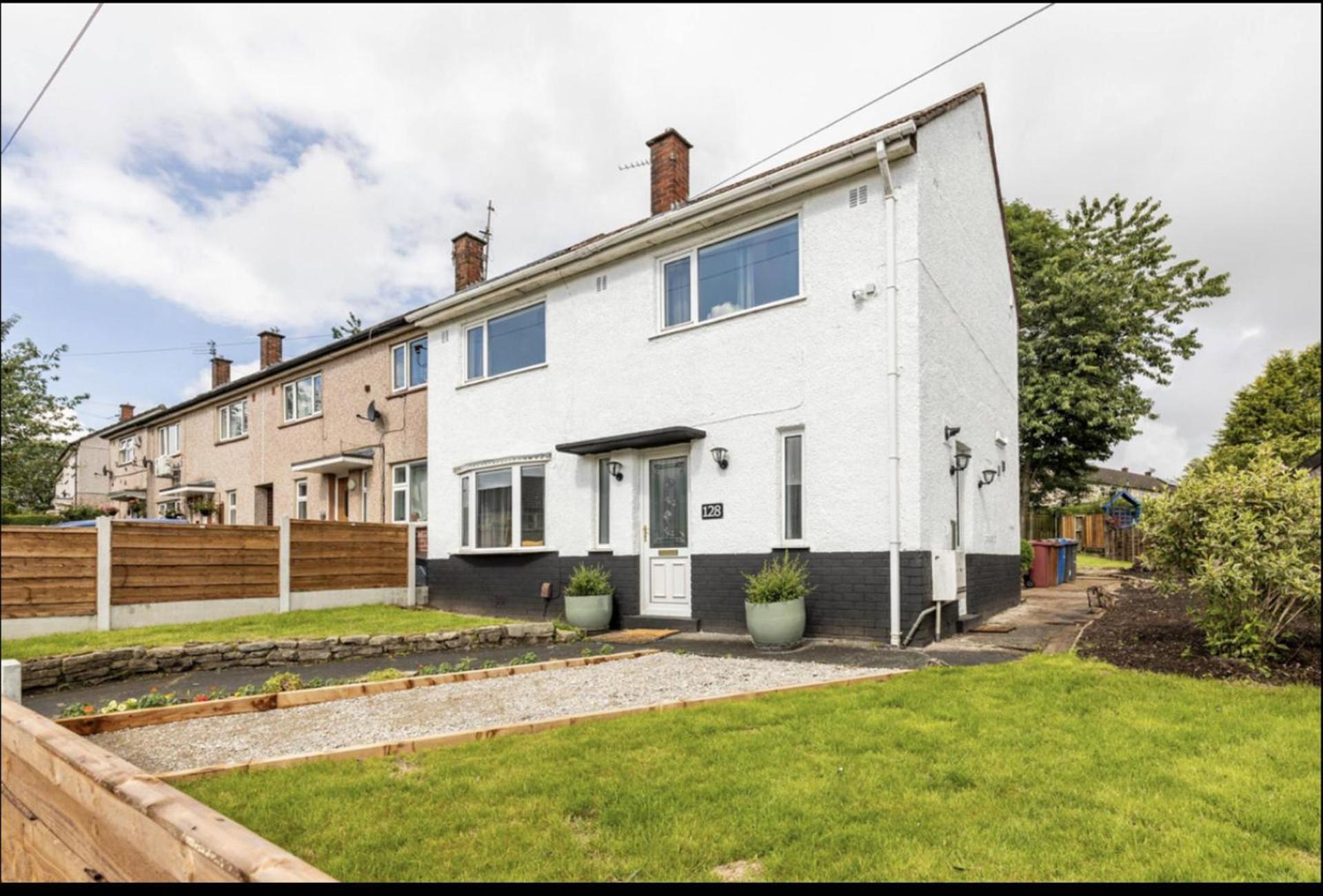 Come & Unwind In Charming 5 Bed House In Blackburn Blackburn  Kültér fotó