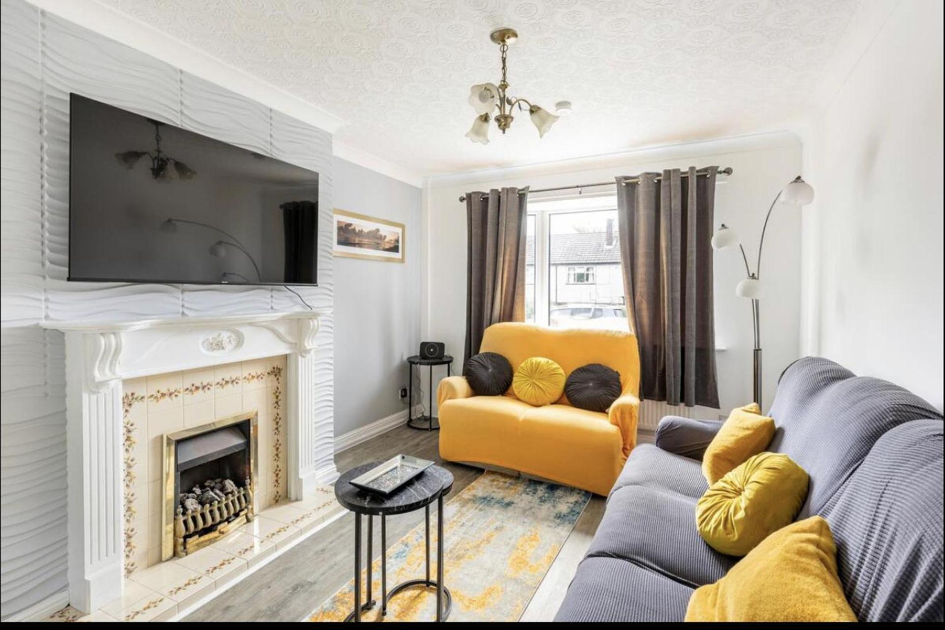 Come & Unwind In Charming 5 Bed House In Blackburn Blackburn  Kültér fotó