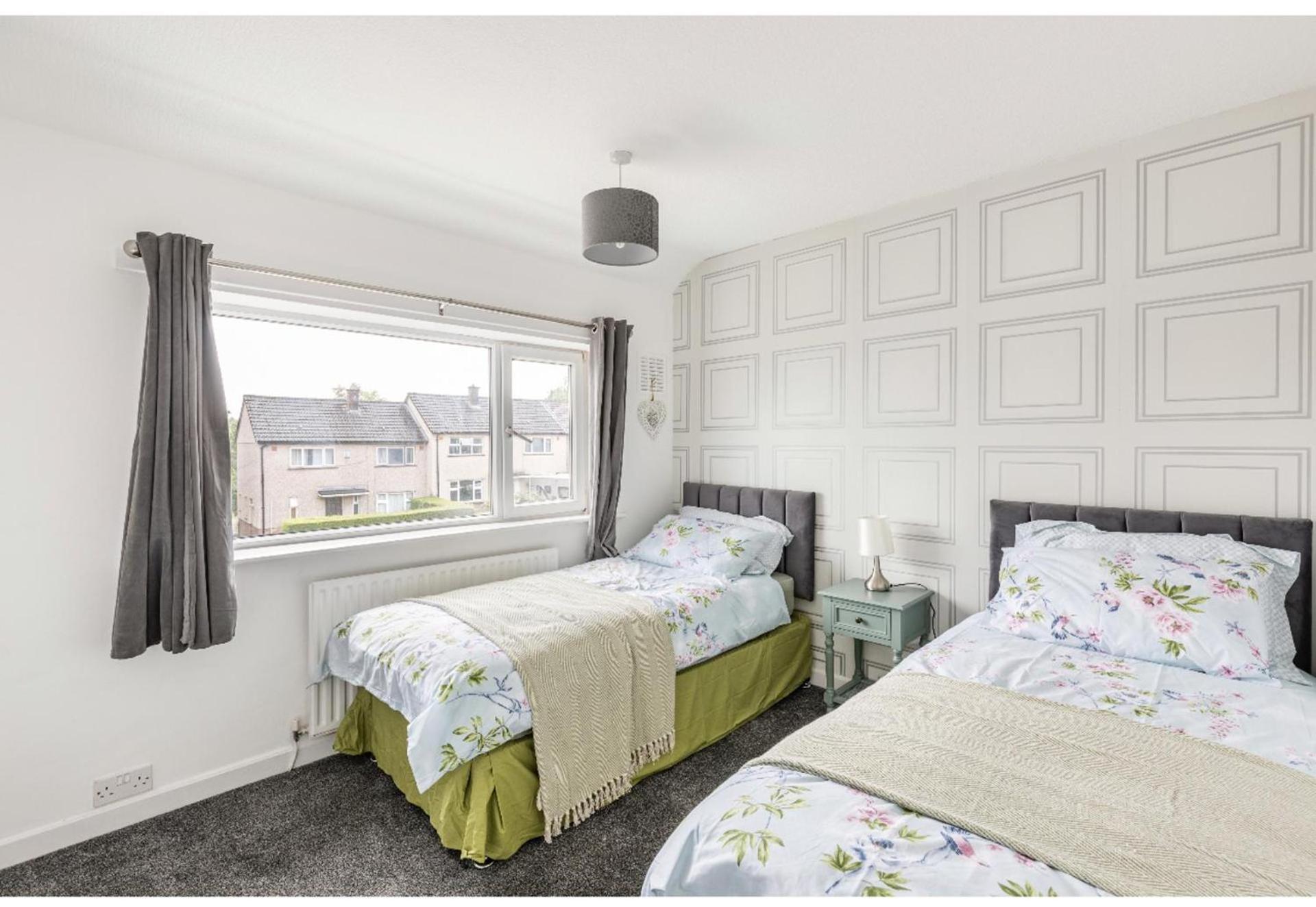 Come & Unwind In Charming 5 Bed House In Blackburn Blackburn  Kültér fotó