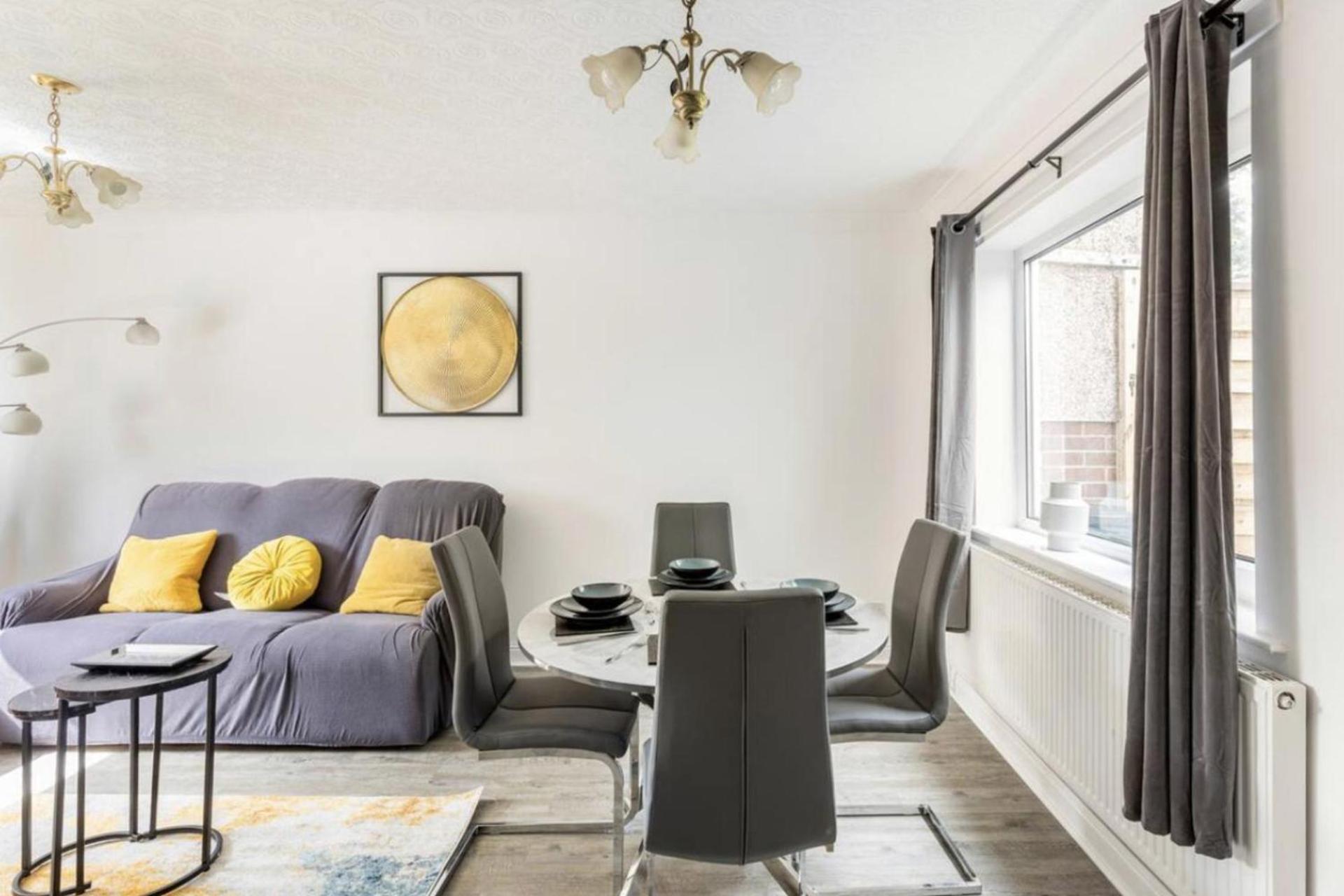 Come & Unwind In Charming 5 Bed House In Blackburn Blackburn  Kültér fotó