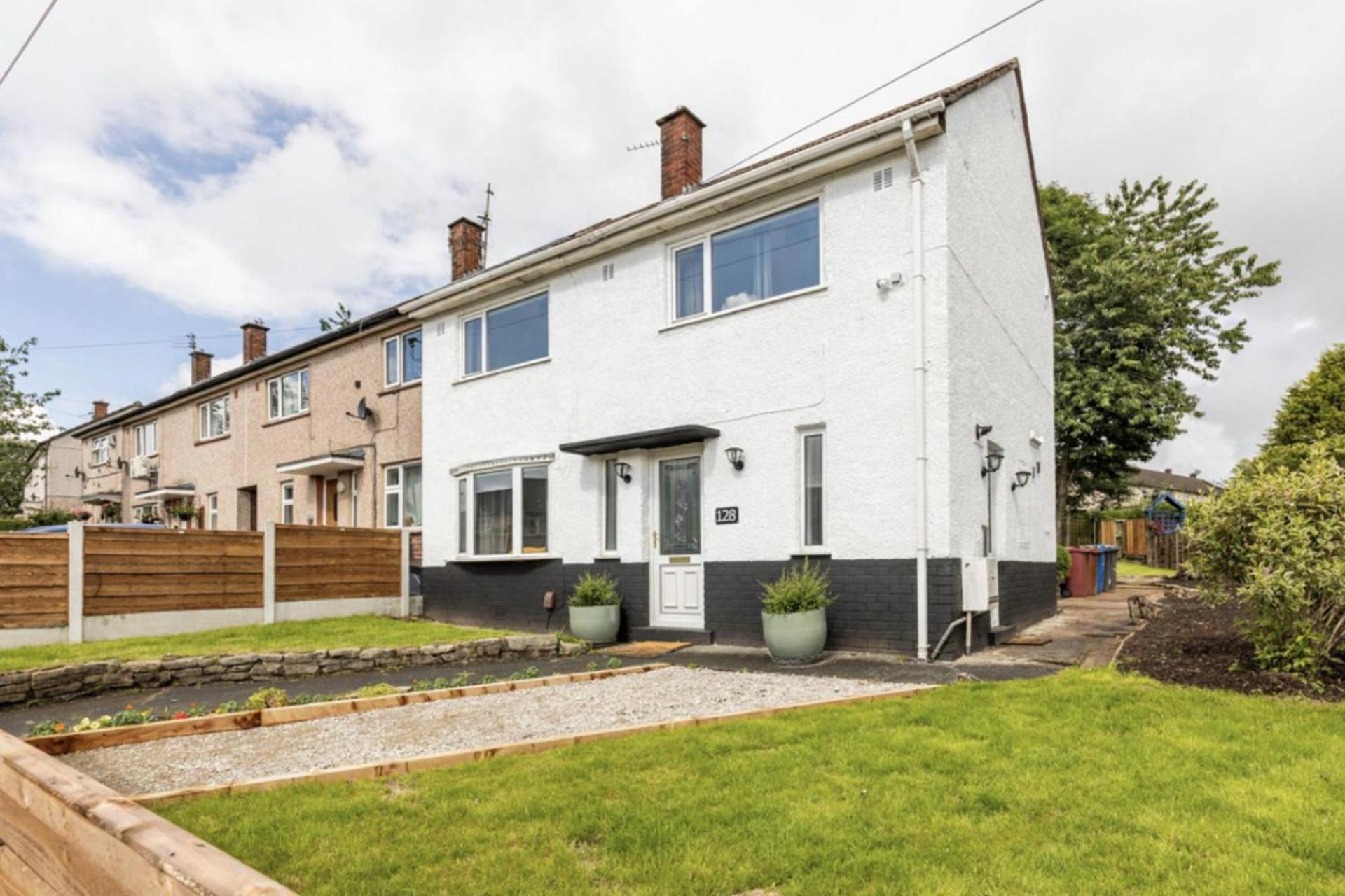 Come & Unwind In Charming 5 Bed House In Blackburn Blackburn  Kültér fotó